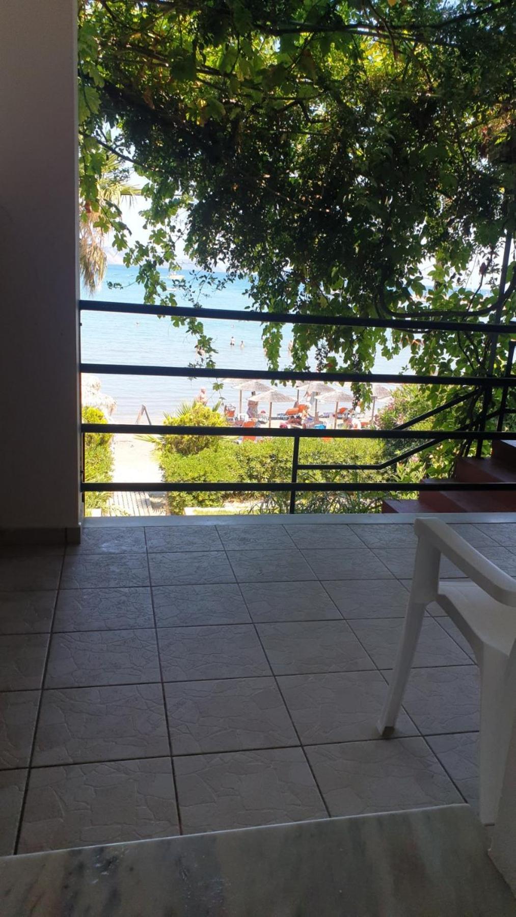 Aggelika * Lithakia (Zakynthos)